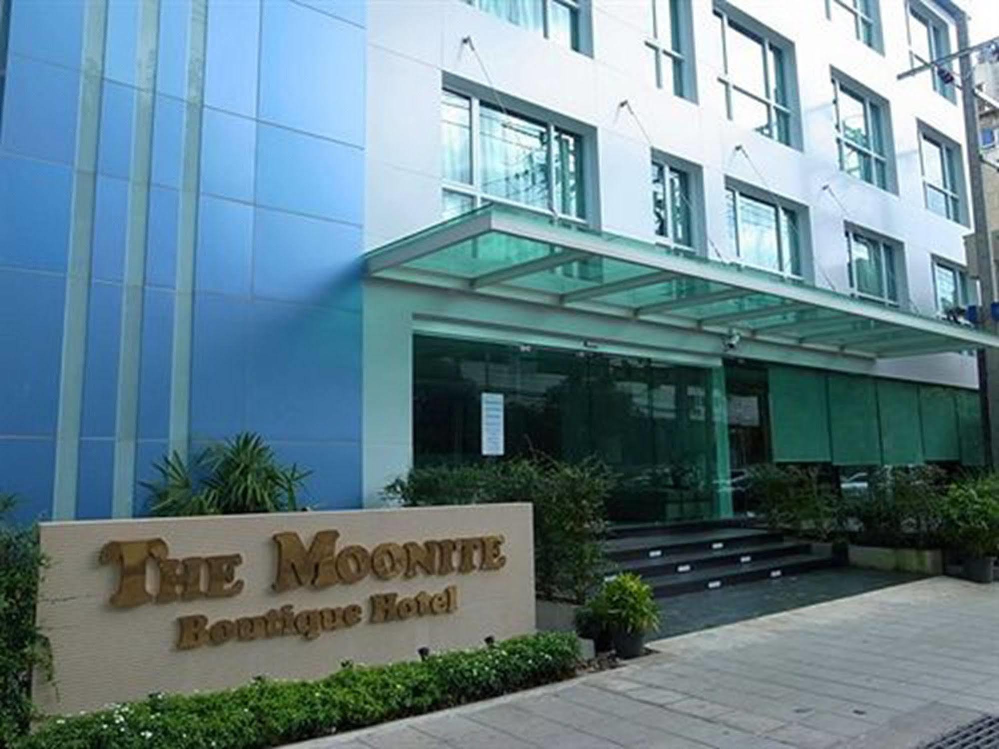 The Moonite Boutique Hotel Bangkok Exterior photo